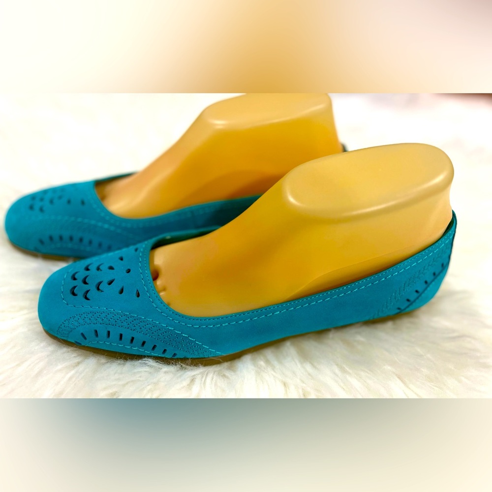AEROSOLES Flats 
New with tags